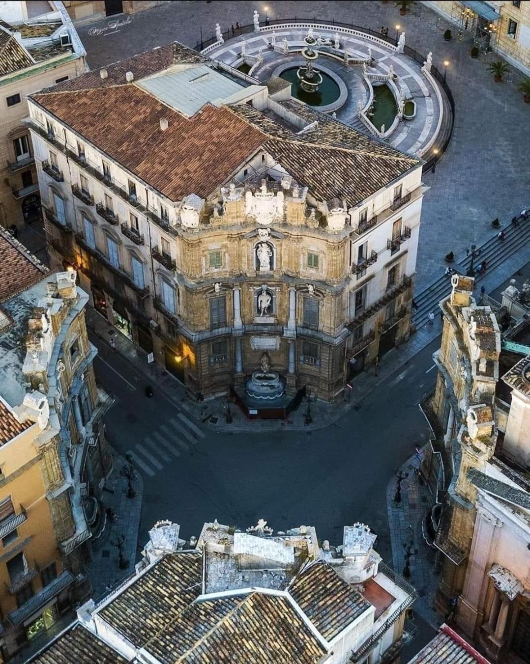 Palazzo Caltagirone Suite パレルモ エクステリア 写真